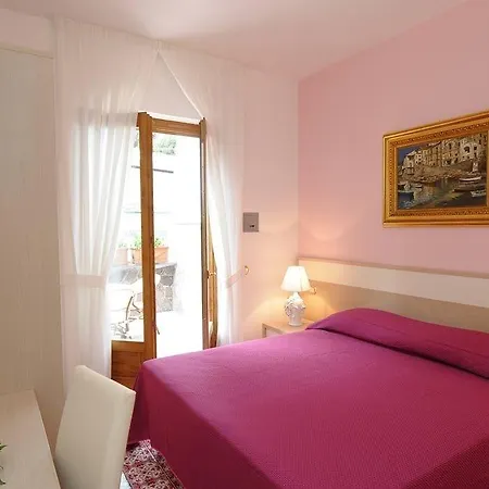 Adriana Gasthuis Amalfi