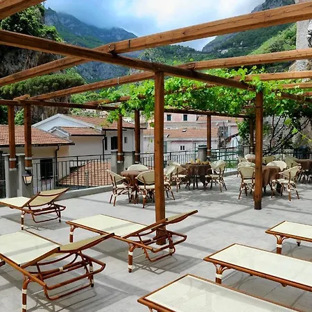 Guest house Adriana 2*