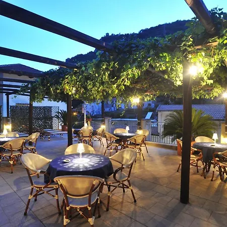 Maison d'hôtes Adriana 2*