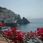 Πανσιόν Adriana 4*