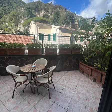 Adriana Гостьовий будинок Амальфі