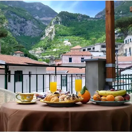 Adriana Gæstehus Amalfi